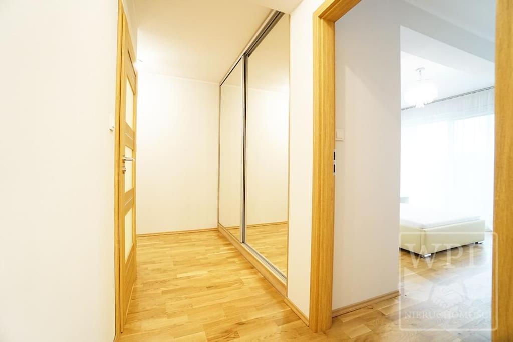 Modern Apartment-City Center-New Building-Garage Breslau Exterior foto
